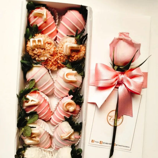 Caja Big rosa de 12 fresas